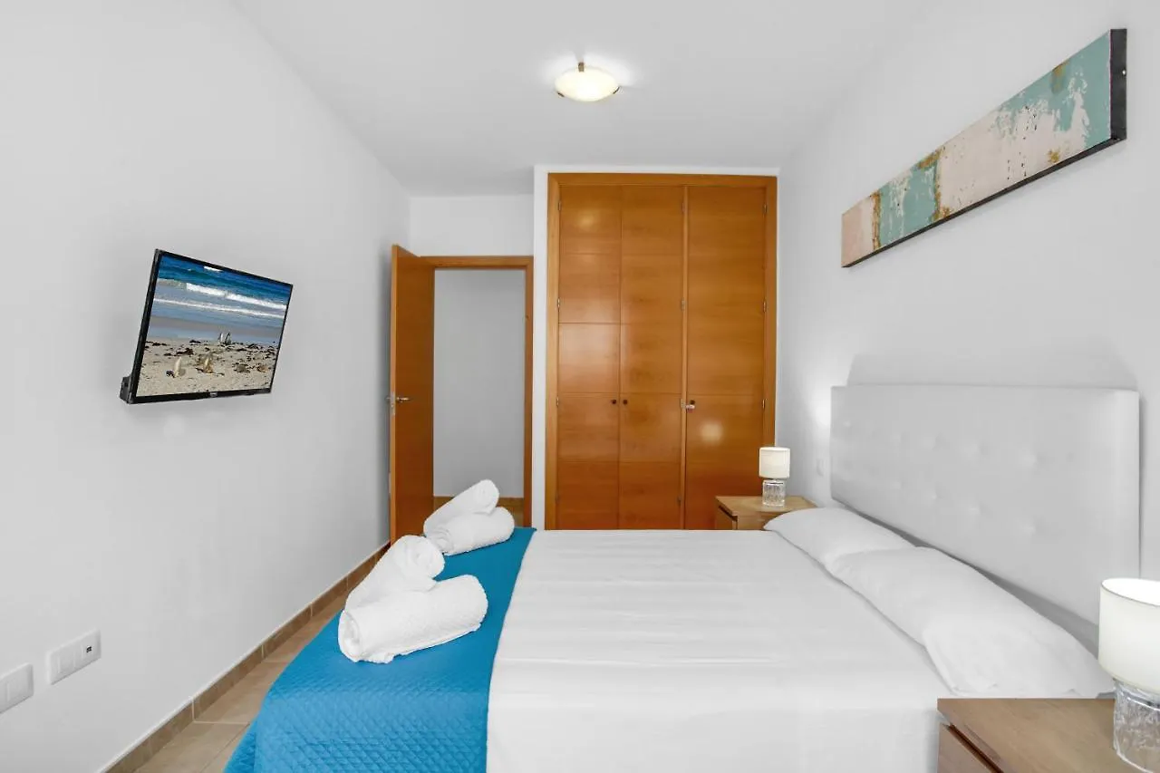 Ocean Blue, Next To The Ocean, Fast Wi-Fi Apartman Los Abrigos 0*,  Spanyolország